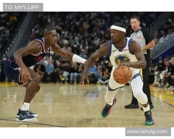 98-79!库里19分8助,哈登15中6,勇士轻取快船迎两连胜